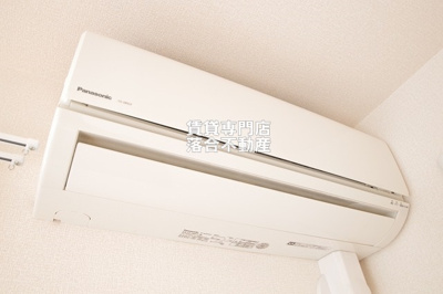 【設備】 | ダイヤモンドムーン | エアコン完備