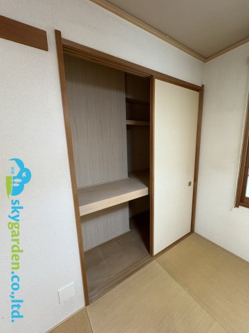 藤沢市鵠沼藤が谷三丁目　中古戸建の収納|和室の押入れ