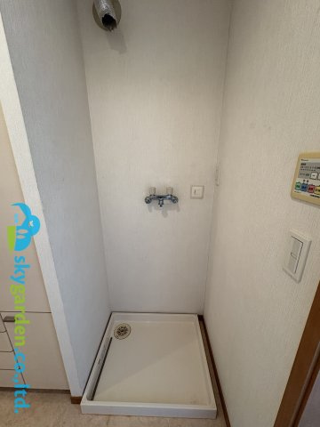 藤沢市鵠沼藤が谷三丁目　中古戸建のランドリースペース