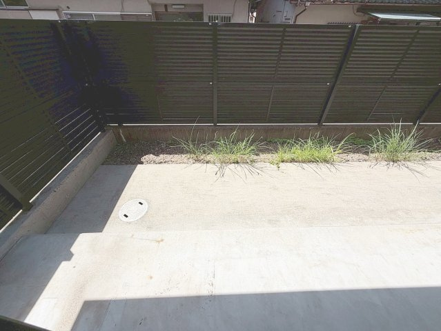 リゾ宝塚の庭|お庭で自由な時間を過ごせます