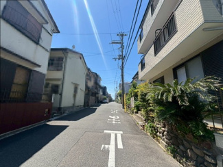 【前面道路含む現地写真】 | 高槻市淀の原町　中古戸建
