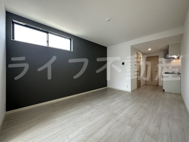 badge tomoi Est Ⅳの居間・リビング|居間です