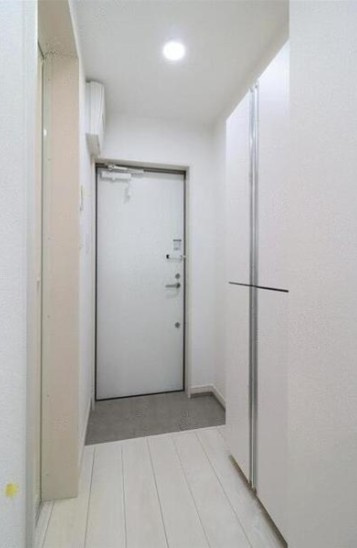 グランクオール駒込の玄関