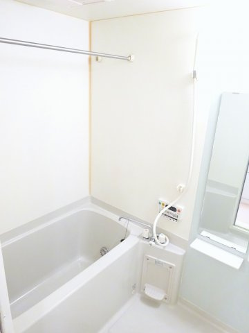 アットホーム石井の浴室|日々の疲れを癒すお風呂付です