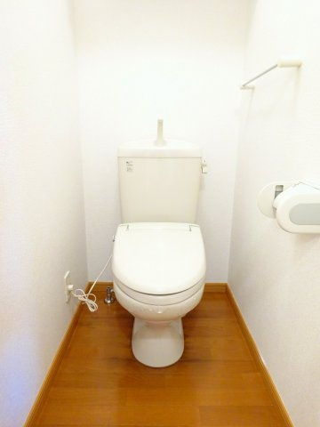 アットホーム石井のトイレ|落ち着いたトイレです