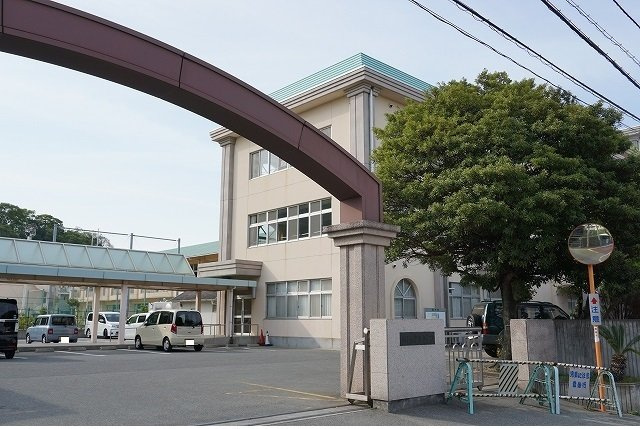 プリムローズ　南浜Ｃの周辺|津田小学校まで1500m
