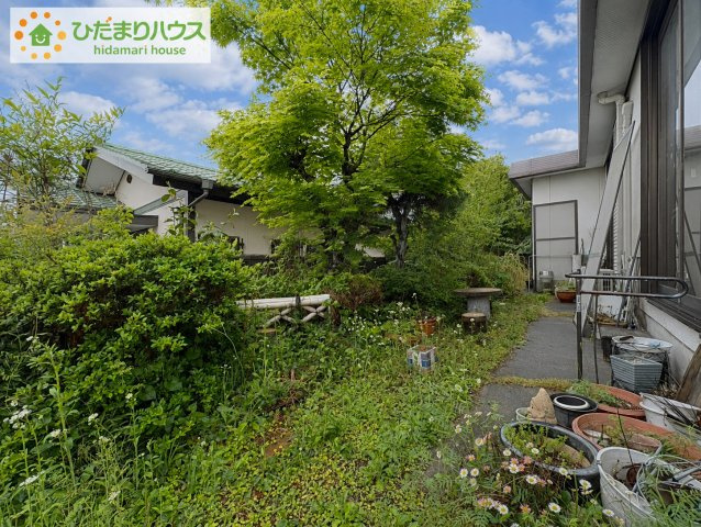 日立市西成沢町4丁目　中古戸建の庭|お庭が広く、家庭菜園やガーデニングなども楽しめます♪