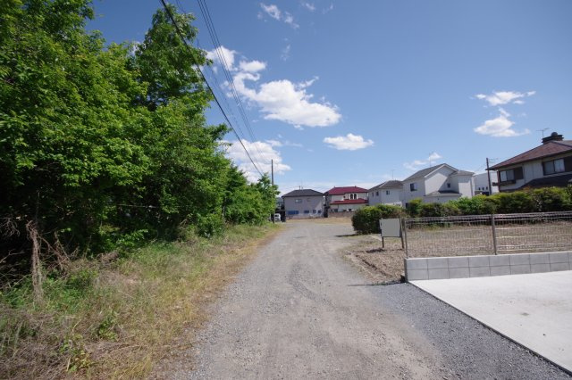 宇都宮市上戸祭4丁目　土地　予約済の前面道路含む現地写真