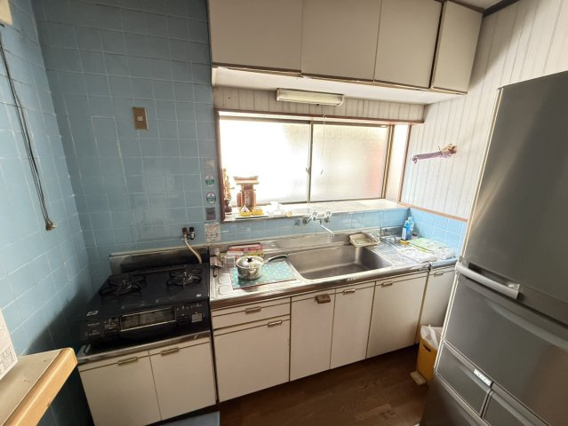 貝塚市窪田　中古戸建のキッチン