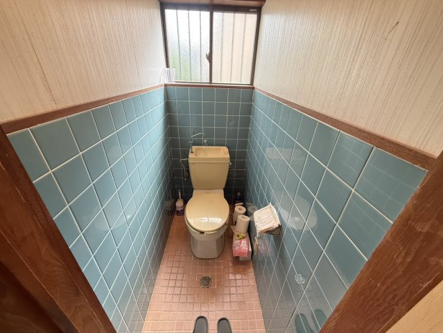 貝塚市窪田　中古戸建のトイレ