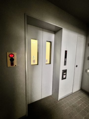 【エレベーター】 毎日の移動を快適にサポートするエレベーター完備。