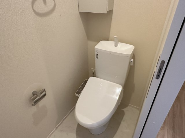 ヴァンベール哲学堂のトイレ|同シリーズ参考写真