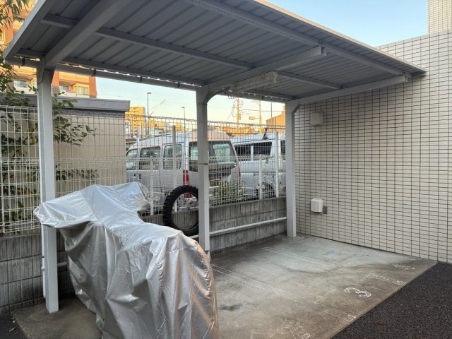 ティーズステージのその他共用部分|バイク置場