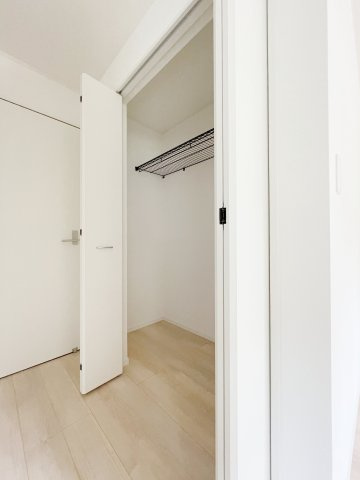 新築戸建・新築建売　石川町下泉第1　石川小・石川中の収納|各部屋にクローゼット収納を完備！お部屋をすっきり使えますね♪