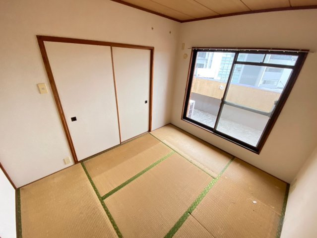 【寝室】