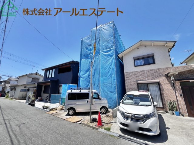 加古川市加古川町美乃利　　　JR「加古川駅」徒歩11分の前面道路含む現地写真