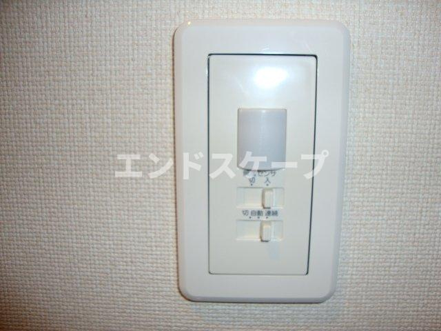 ＭＲイーストの設備|センサー付き照明
高崎、前橋のお部屋探しはエンドスケープまで！お客様の理想お聞かせ下さい♪