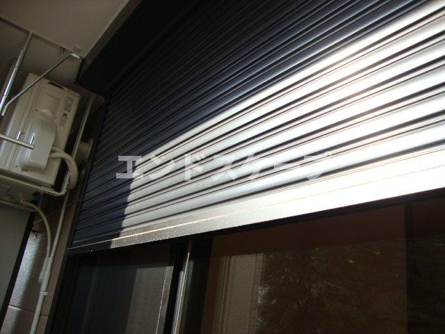 ＭＲイーストのセキュリティ|窓シャッター
高崎、前橋のお部屋探しはエンドスケープまで！お客様の理想お聞かせ下さい♪