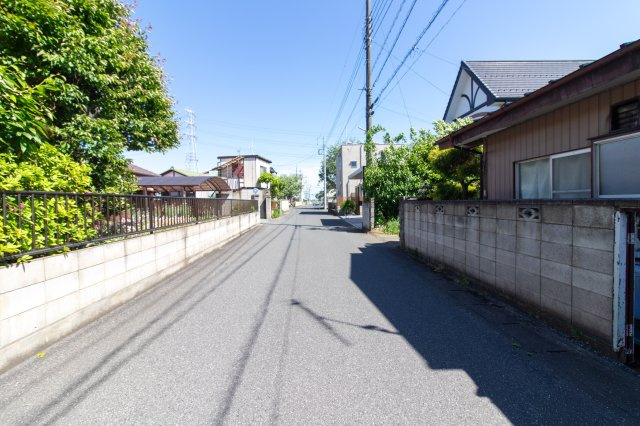 【前面道路含む現地写真】の画像