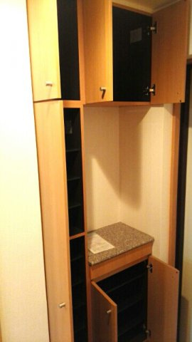クローバー　ガーデンの玄関