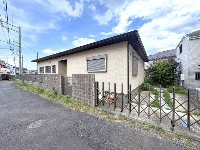 【外観】 | 西東京市泉町1丁目　中古一戸建住宅　(保谷店) | 西武新宿線「西武柳沢」駅 徒歩22分・西武池袋線「ひばりヶ丘」駅 徒歩27分！