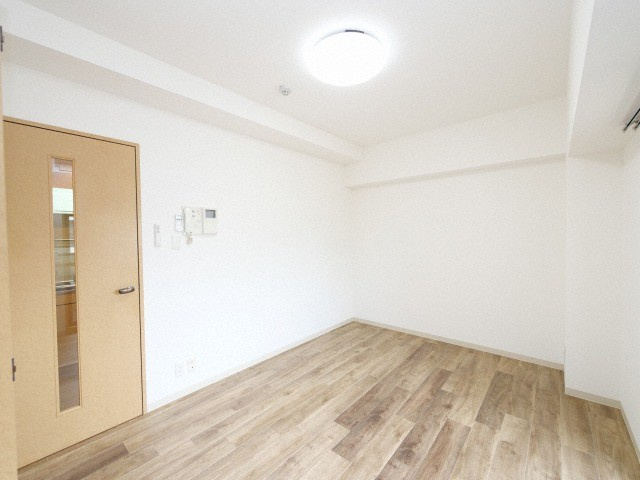 大阪市西区西本町２丁目の賃貸マンションの居間・リビング