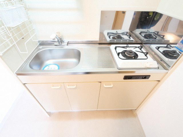 大阪市西区西本町２丁目の賃貸マンションのキッチン