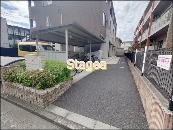 カトレア　ハウスⅠのエントランス