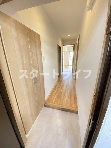 大阪市淀川区西宮原１丁目の賃貸マンションの玄関