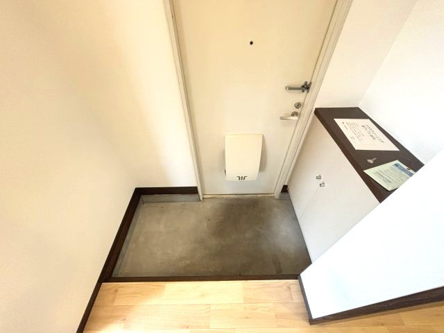 フレグランス錦の玄関