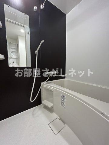 バズ西台Ⅲの浴室