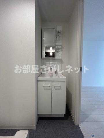 バズ西台Ⅲの独立洗面台
