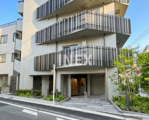 横浜市南区睦町１丁目の賃貸マンションのエントランス