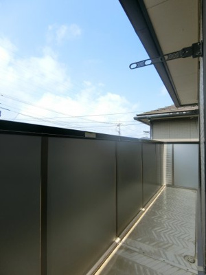 【バルコニー】 | ロワール福原B棟 | イメージ201号室の写真（反転あり）