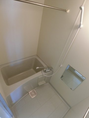 【浴室】 | ロワール福原B棟 | イメージ201号室の写真（反転あり）