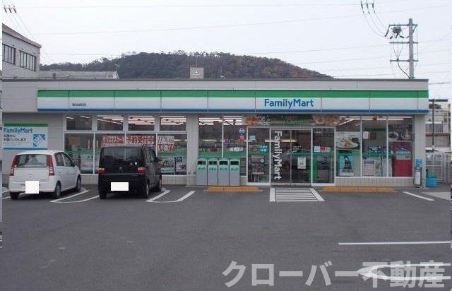 クラール仏生山Ｄの周辺|ファミリーマートさんまで450m