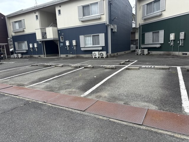 コーポ向陽台Ｃの駐車場
