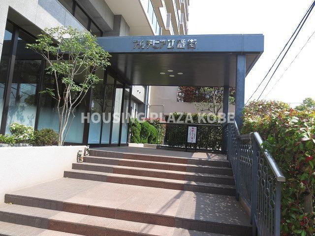神戸市須磨区清水台の賃貸マンションのエントランス