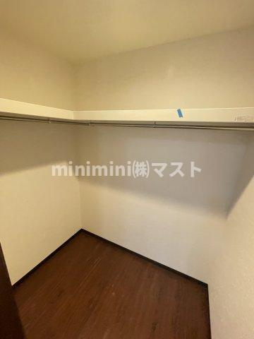 グランカーサ難波元町の収納