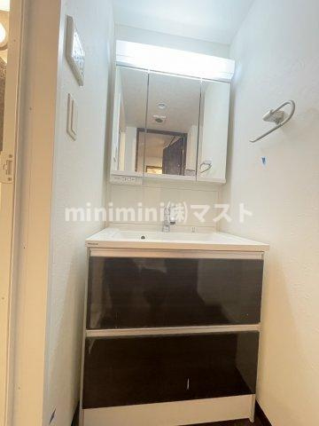 グランカーサ難波元町の洗面所