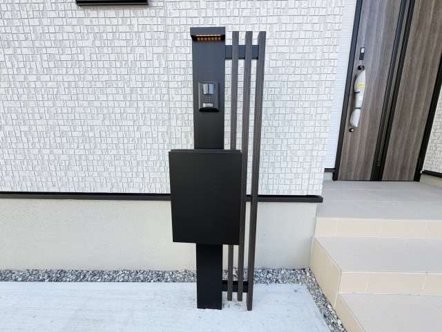 南城市玉城親慶原（全2棟）1号棟の設備|1号棟　オシャレなポスト♪