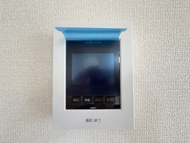 南城市玉城親慶原（全2棟）1号棟のセキュリティ|1号棟　TVモニター付きインターフォン♪