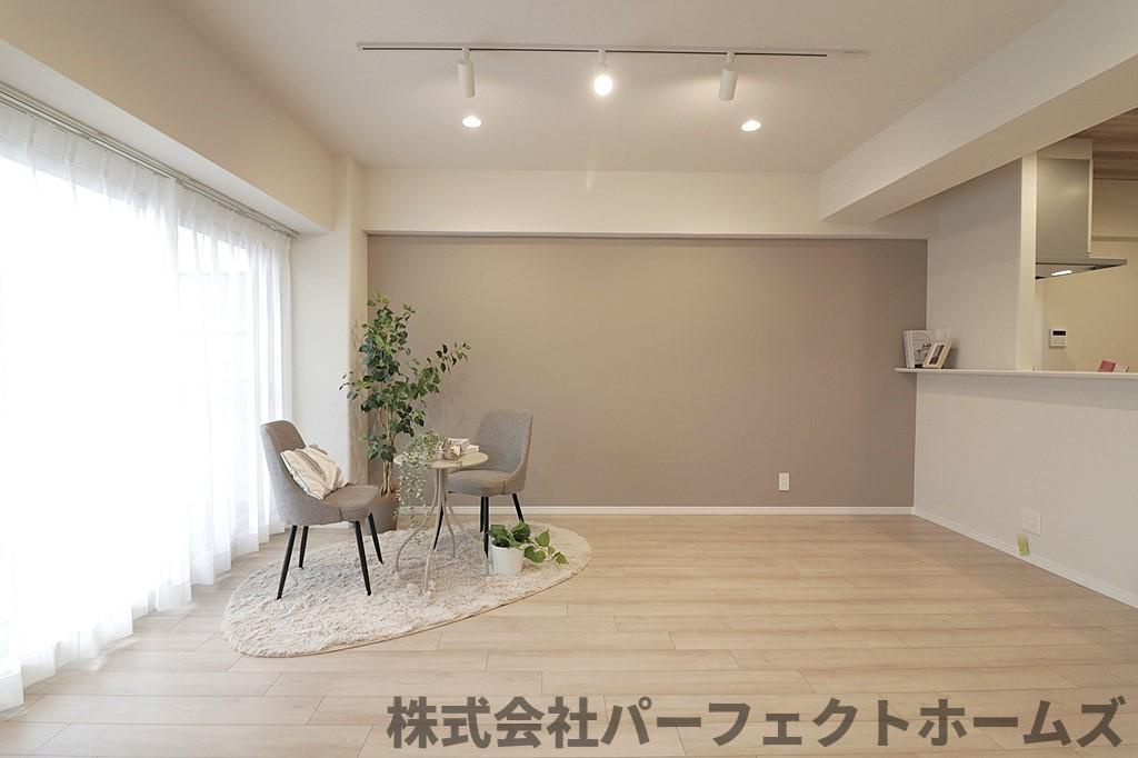 【居間・リビング】の画像