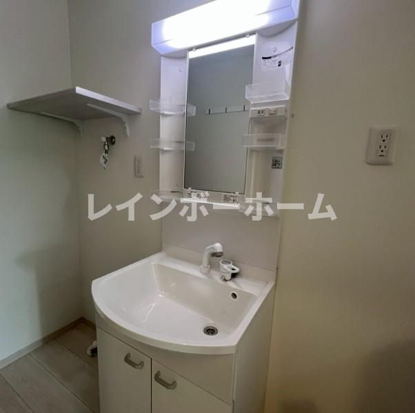 MELLAS葛西の独立洗面台|※同施工会社参考写真となります。