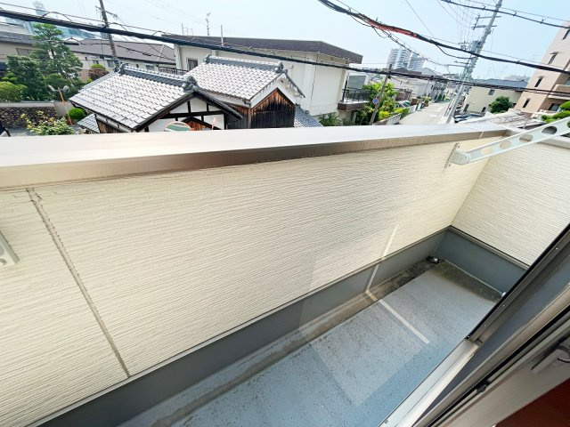 ベルリード クプル 仁川のバルコニー|外からの目が気にならないバルコニーで洗濯物が干せます