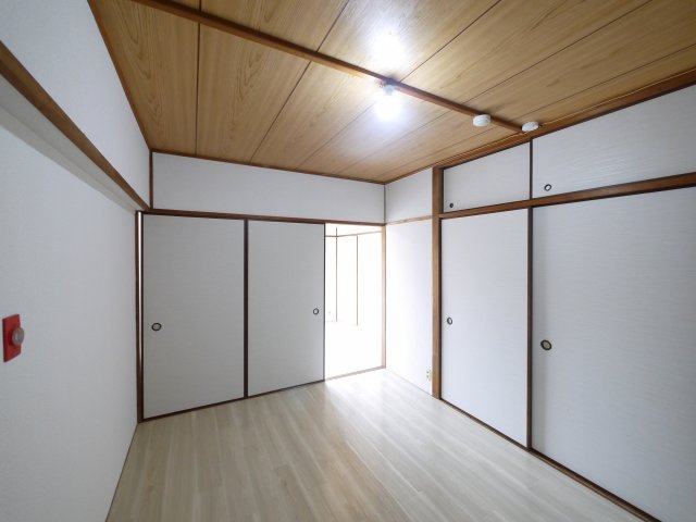 大和ビルマンションAの居間・リビング|使いやすい居間です