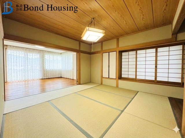南側開放感のある庭あり　朝谷町　中古戸建の和室