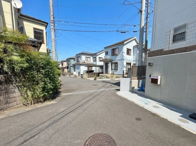 和光市下新倉4丁目の前面道路含む現地写真|下新倉4丁目の落ち着いた住宅地です