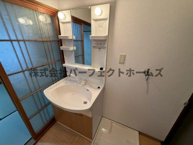 黒原城内町戸建　賃貸の独立洗面台|独立洗面台です
