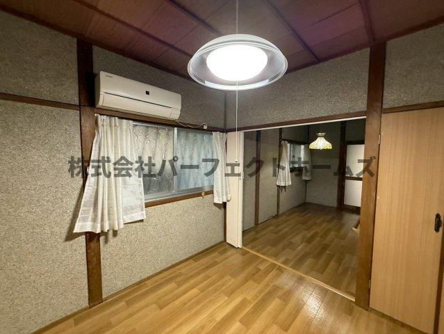 黒原城内町戸建　賃貸の洋室|コンパクトで使いやすい洋室です